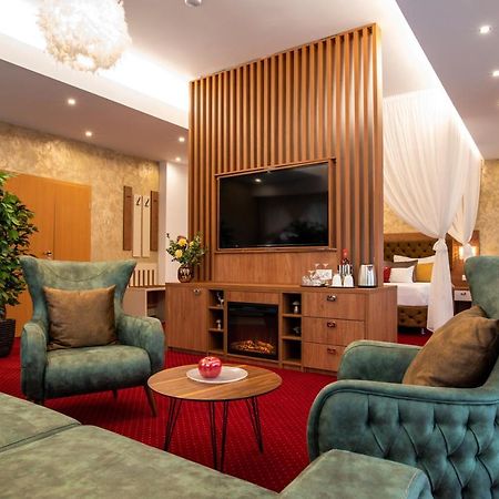 Vila Simonte Poiana Brasov Hotell Eksteriør bilde