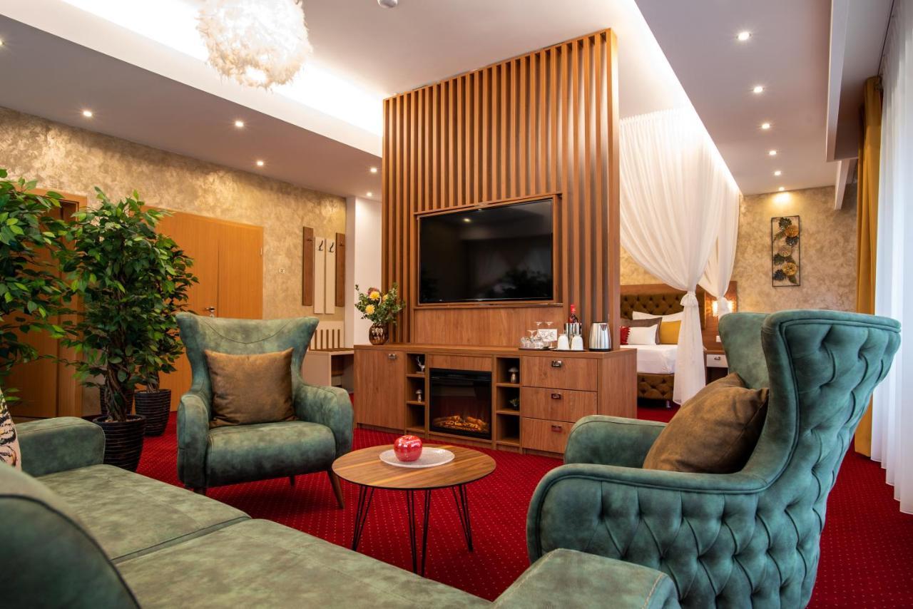 Vila Simonte Poiana Brasov Hotell Eksteriør bilde